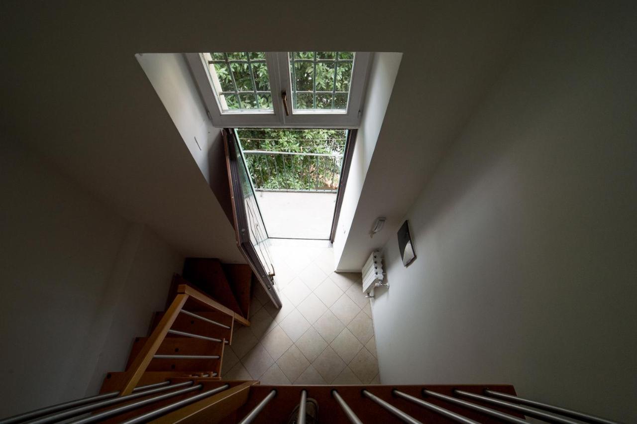 Hbhall Navigli 30 Apartment Милано Екстериор снимка